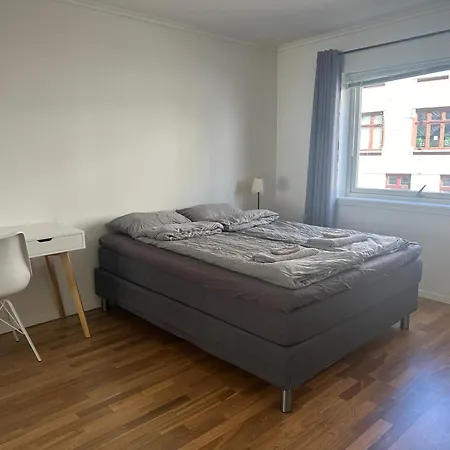 Urban - Spacious And Luminous 100 M2 Urban Flat With 3 Large Bedrooms Apartmán Ålesund